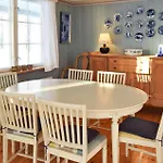 3 Bedroom Amazing In Vestsida 펜션 *