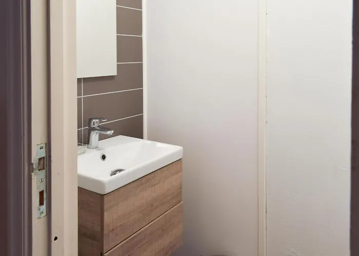 펜션 3 Bedroom Amazing In Vestsida