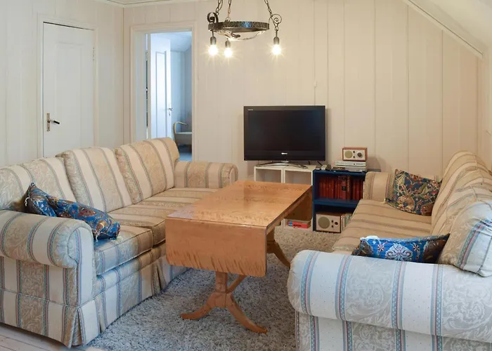 بيت للعطل 3 Bedroom Amazing In Vestsida